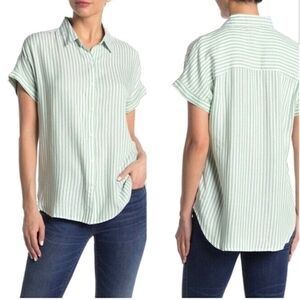 BeachLunchLounge Button Front Blouse Size XS Green White Striped Short Sleeve